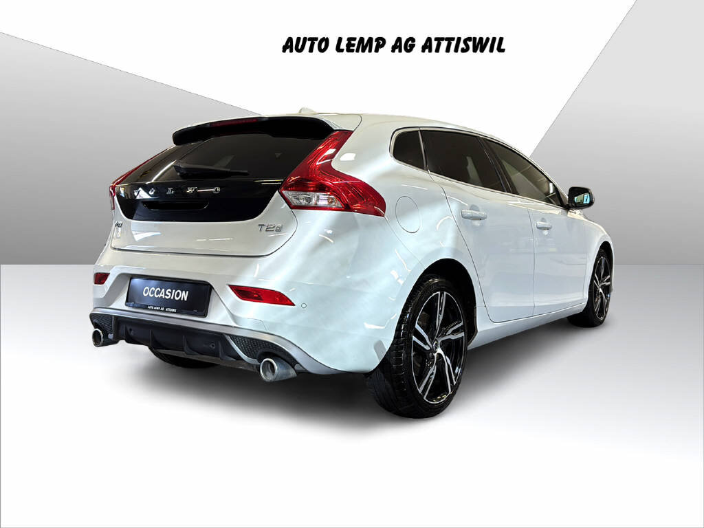VOLVO V40 1.5 T2 R-Design S/S, Benzin, Occasion / Gebraucht, Automatik - 5