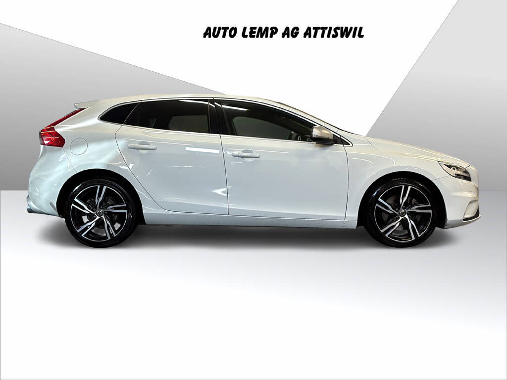 VOLVO V40 1.5 T2 R-Design S/S, Benzin, Occasion / Gebraucht, Automatik - 6
