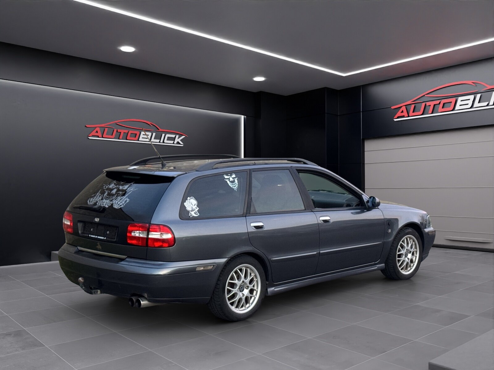 VOLVO V40 T4 Special/Dynamic Edition, Benzin, Occasion / Gebraucht, Handschaltung - 4