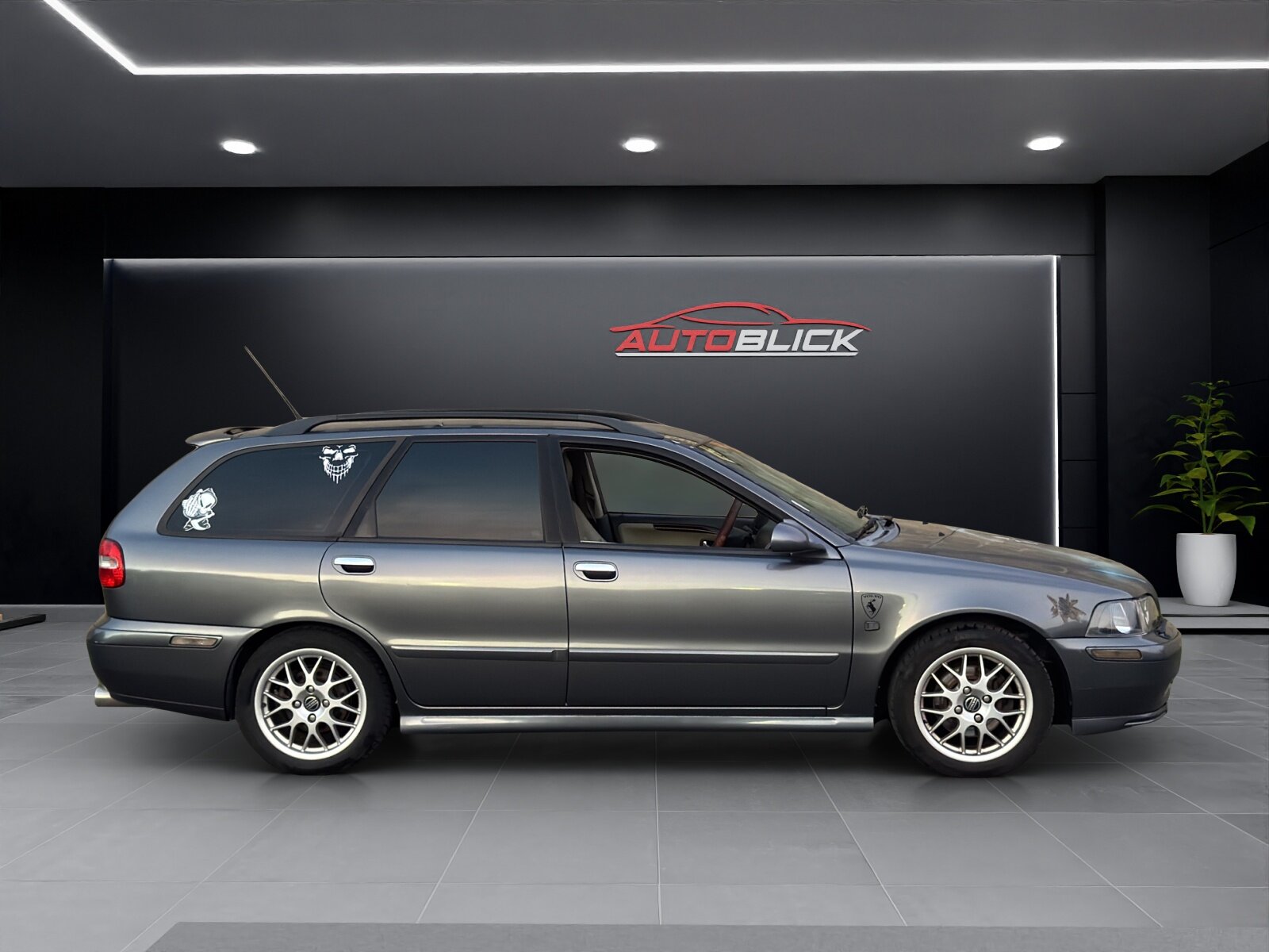 VOLVO V40 T4 Special/Dynamic Edition, Benzin, Occasion / Gebraucht, Handschaltung - 5