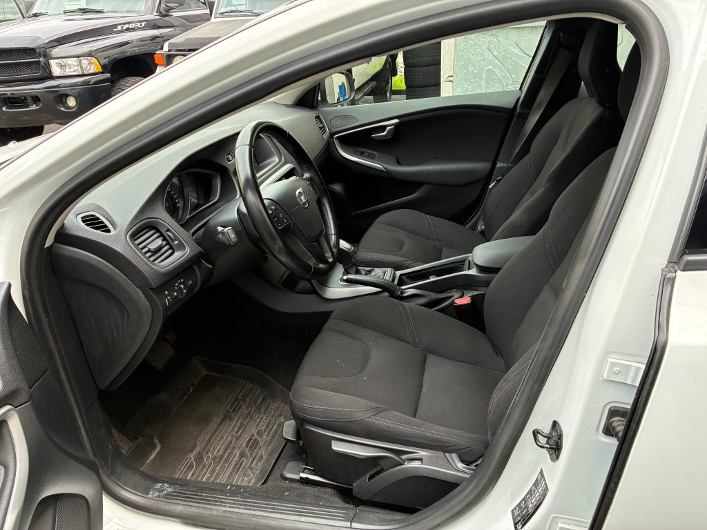 VOLVO V40 2.0 D3 Summum S/S, Diesel, Occasioni / Usate, Automatico - 5