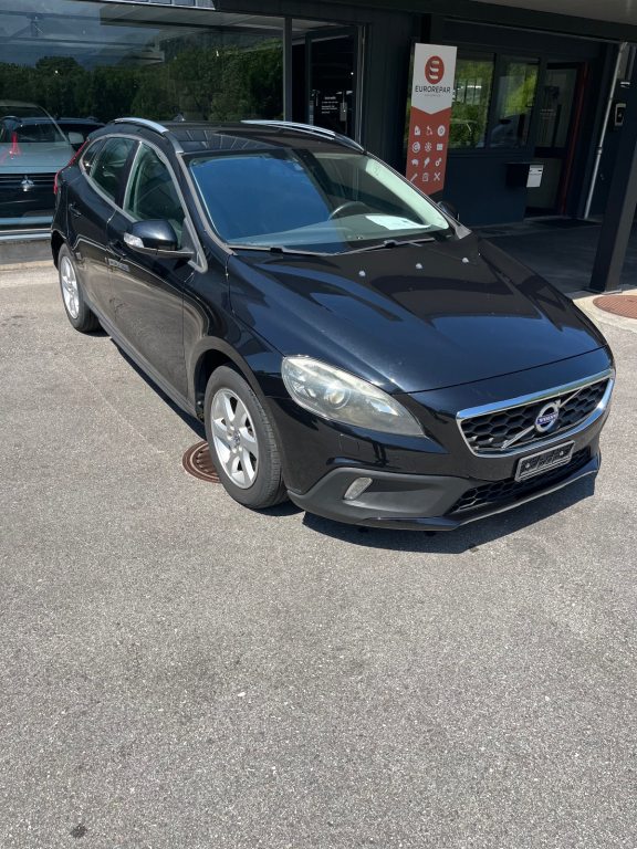 VOLVO V40 1.6 D2 Summum S/S, Diesel, Occasion / Gebraucht, Automatik - 3