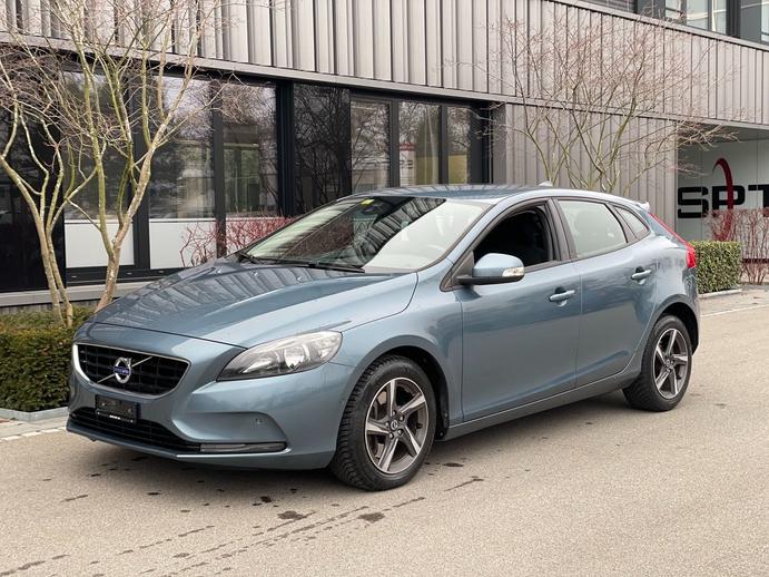 VOLVO V40 D3 Kinetic, Diesel, Second hand / Used, Manual