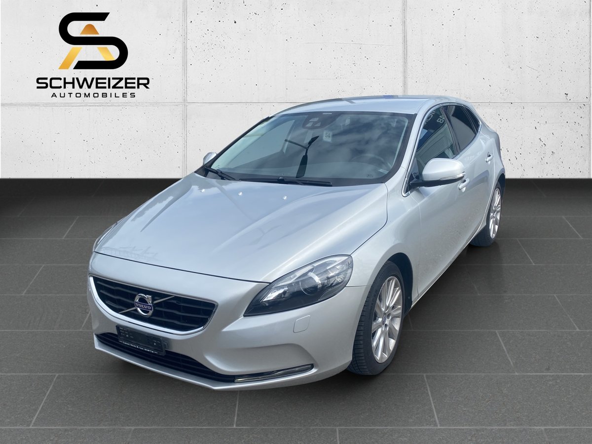 VOLVO V40 D4 Summum Geartronic