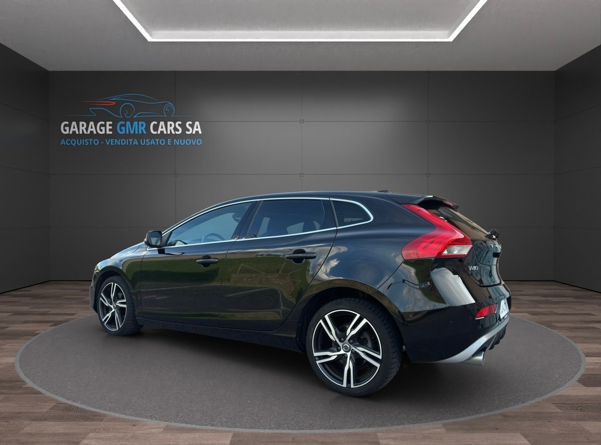 VOLVO V40 D2 Momentum R-Design, Diesel, Occasion / Utilisé, Manuelle - 4
