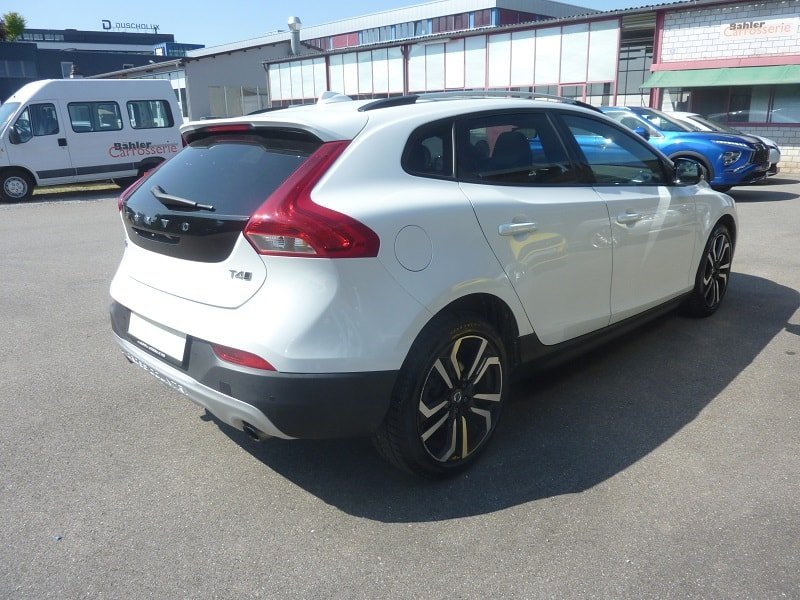 VOLVO V40 Cross Country T4 AWD Summum Geartronic, Essence, Occasion / Utilisé, Automatique - 5