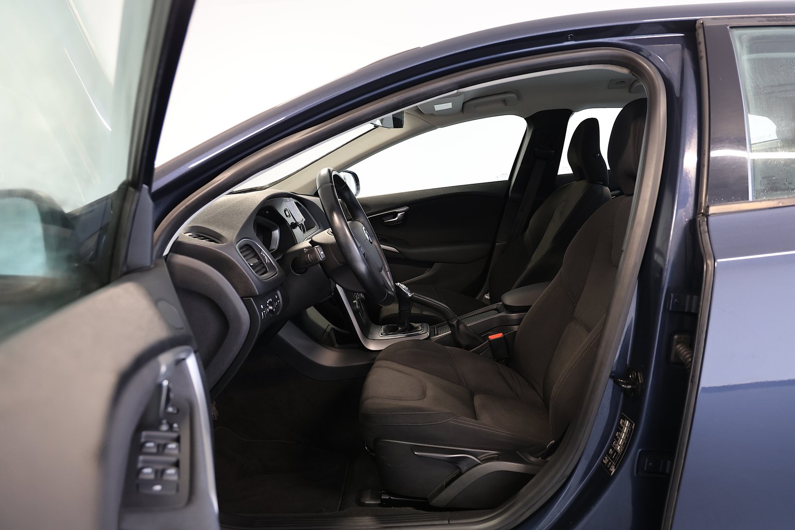 VOLVO V40 T2 Kinetic, Benzina, Occasioni / Usate, Manuale - 6