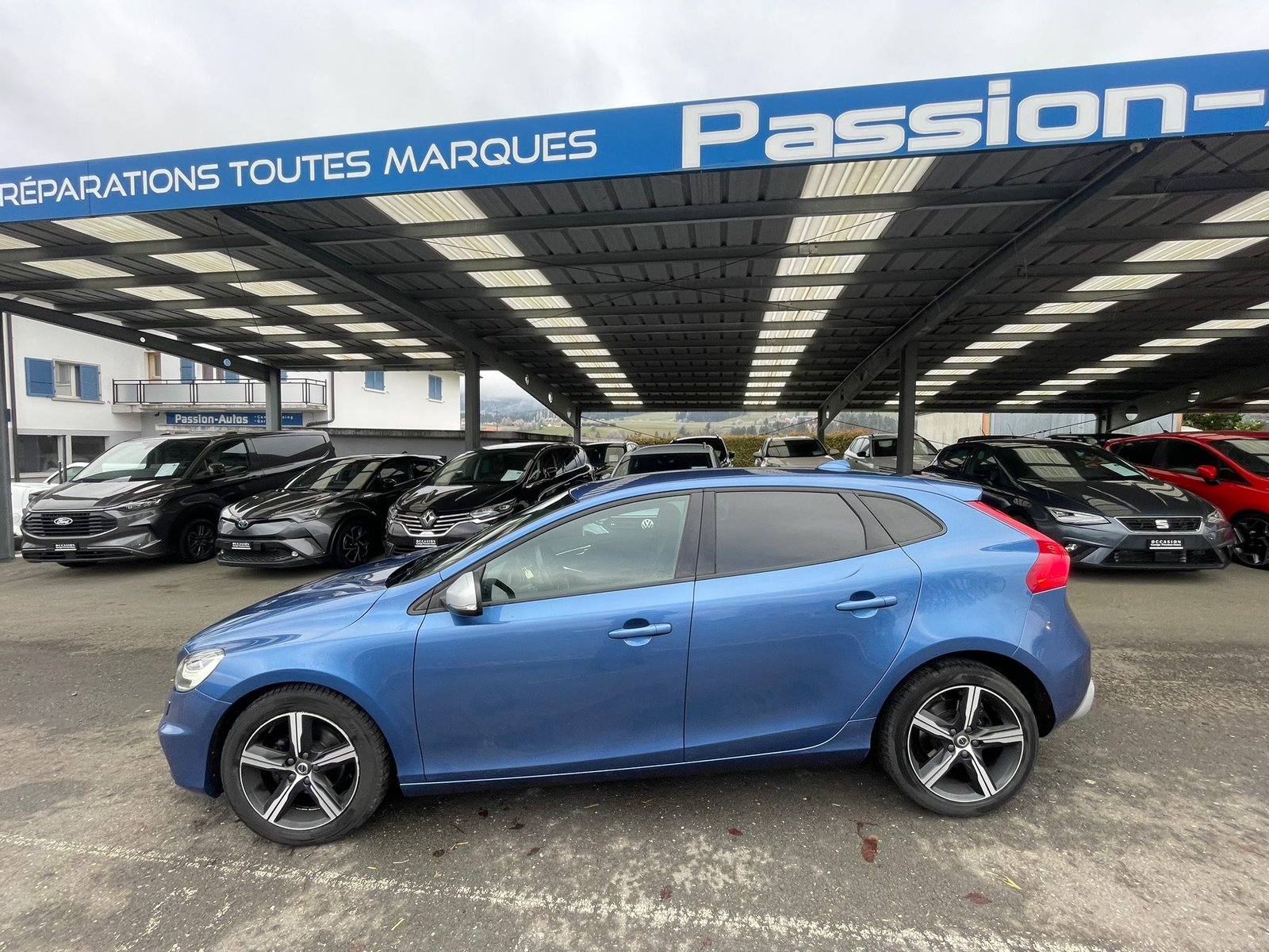 VOLVO V40 D2 Kinetic R-Design, Diesel, Occasioni / Usate, Manuale - 4