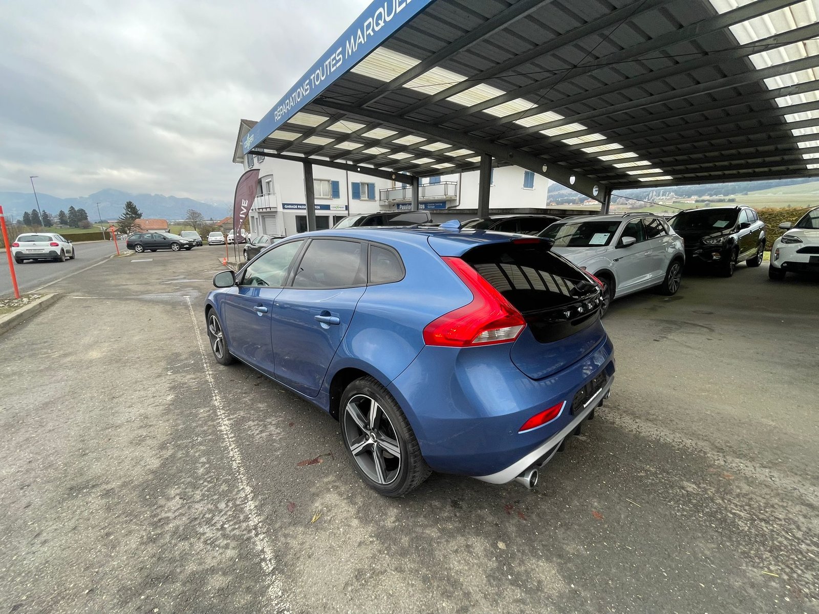 VOLVO V40 D2 Kinetic R-Design, Diesel, Occasioni / Usate, Manuale - 6