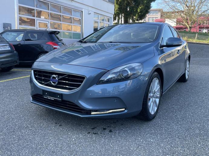 VOLVO V40 D3 Summum Geartronic, Diesel, Second hand / Used, Automatic
