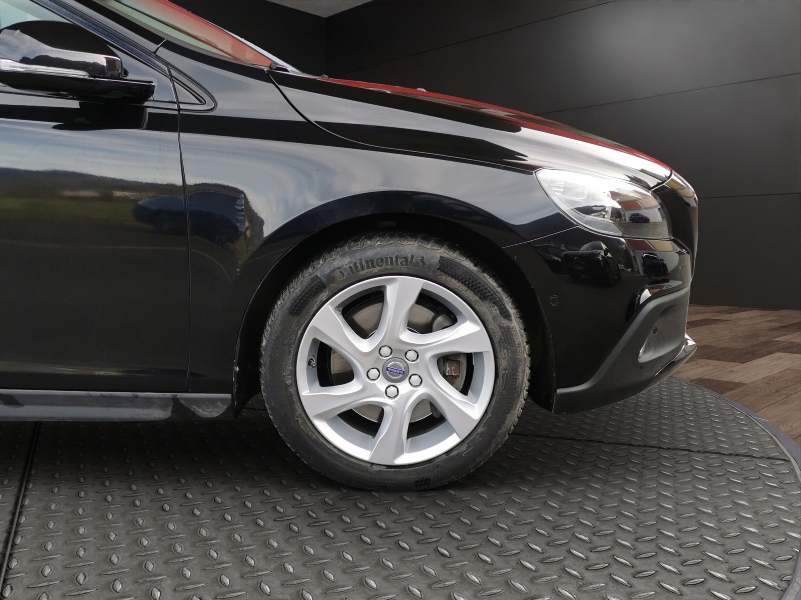 VOLVO V40 Cross Country T4 2.0 AWD Summum Geartronic, Essence, Occasion / Utilisé, Automatique - 4