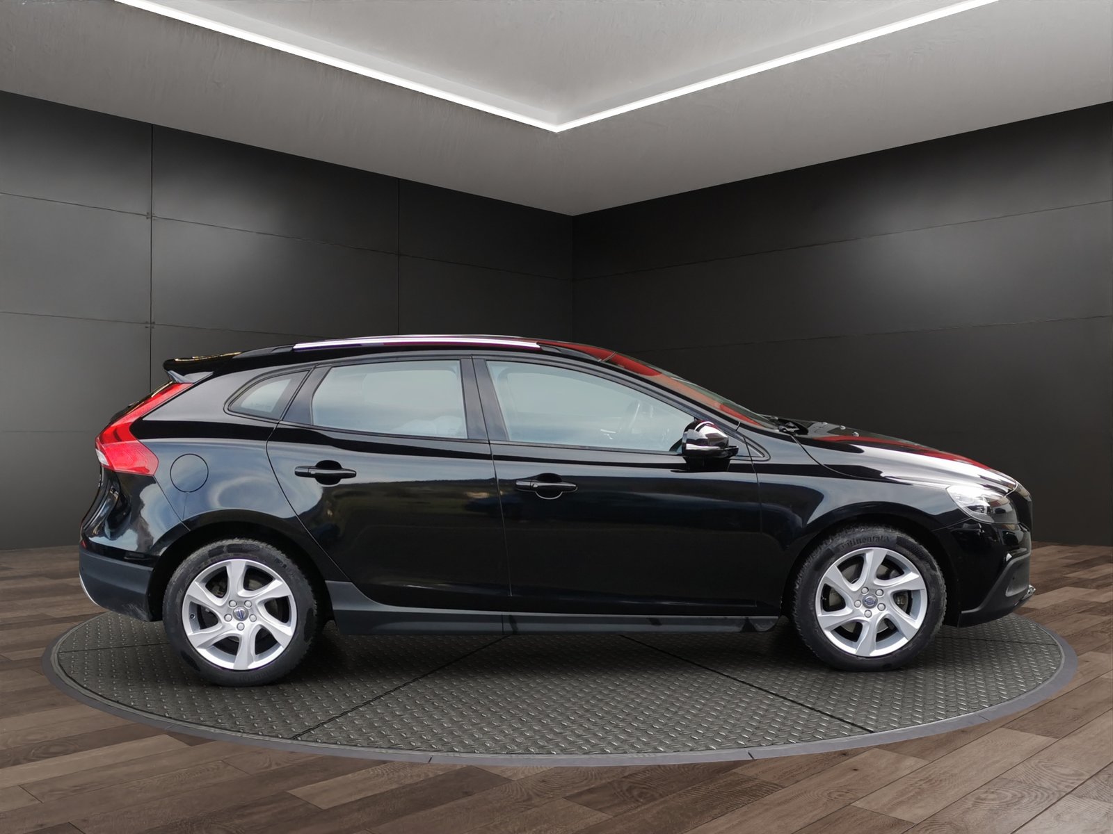 VOLVO V40 Cross Country T4 2.0 AWD Summum Geartronic, Essence, Occasion / Utilisé, Automatique - 5