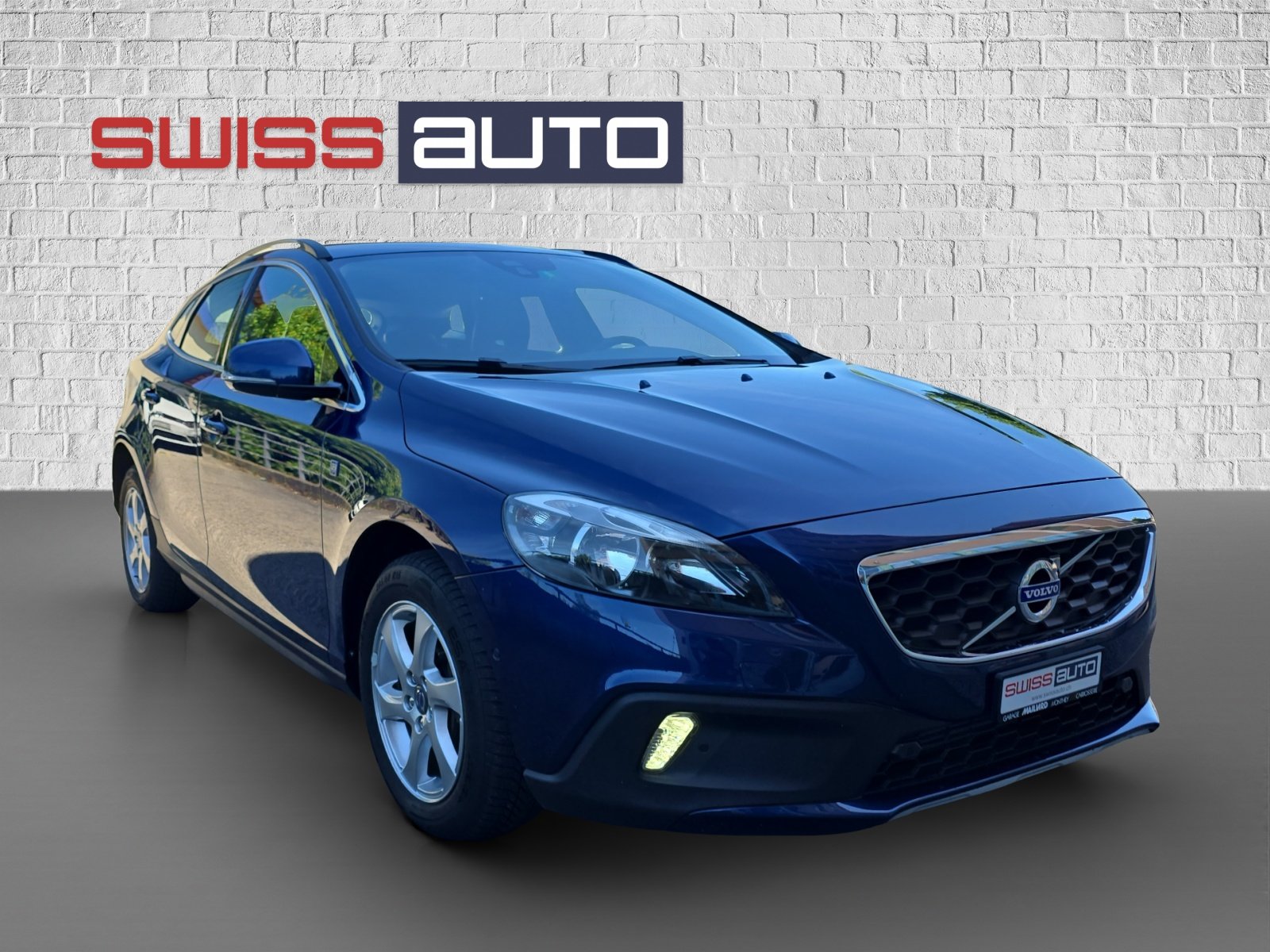 VOLVO V40 Cross Country T4 2.0 AWD Ocean Race Geartronic, Benzin, Occasion / Gebraucht, Automatik - 3