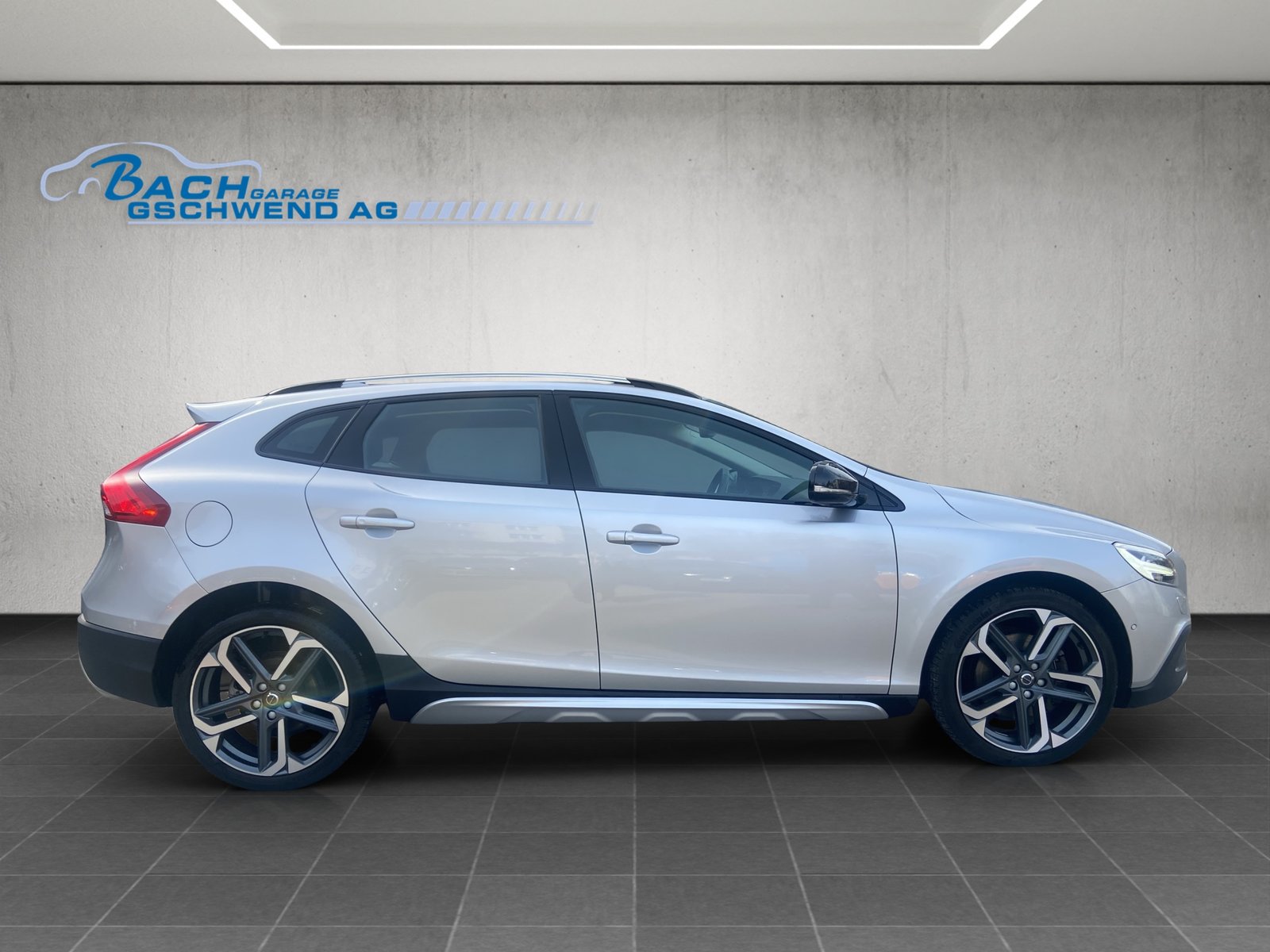 VOLVO V40 Cross Country T4 AWD Lyx Geartronic, Benzin, Occasion / Gebraucht, Automatik - 3