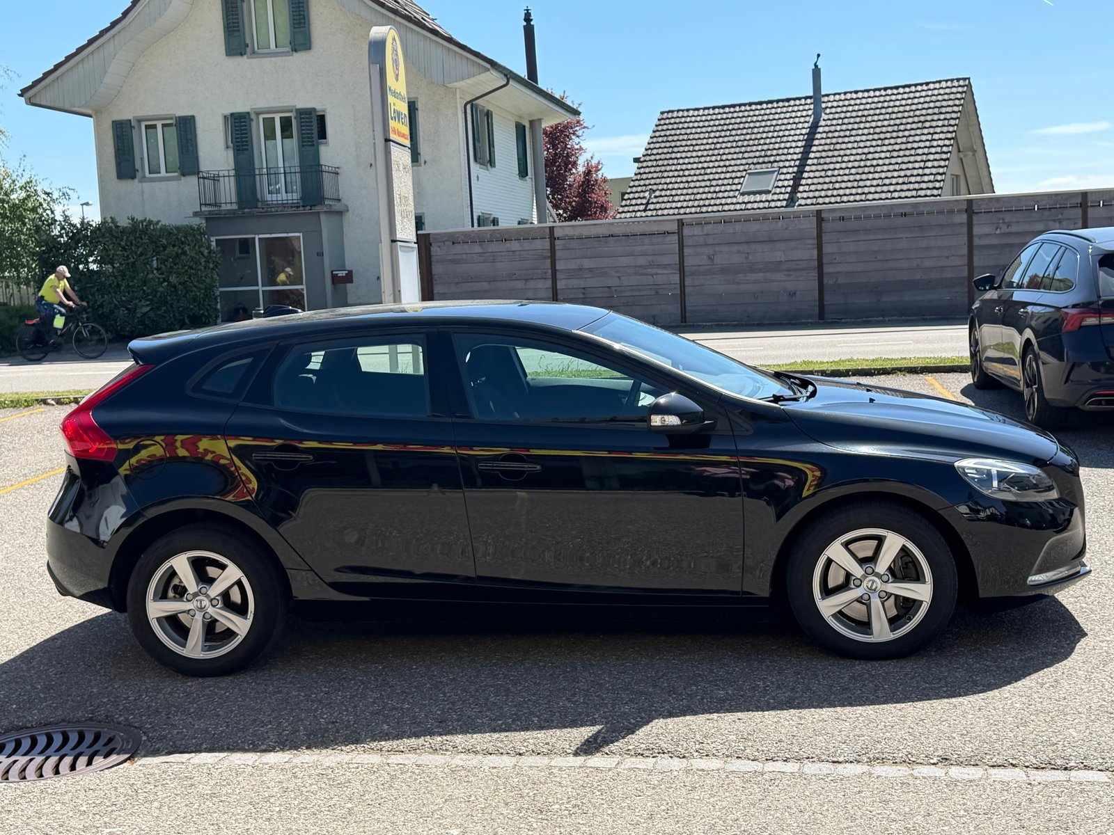 VOLVO V40 D3 Kinetic, Diesel, Occasion / Gebraucht, Handschaltung - 4