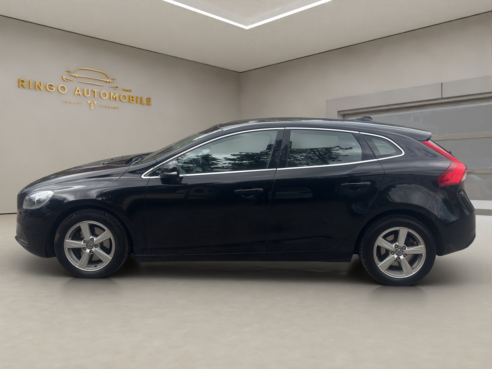 VOLVO V40 D2 Powershift, Diesel, Occasion / Gebraucht, Automatik - 3