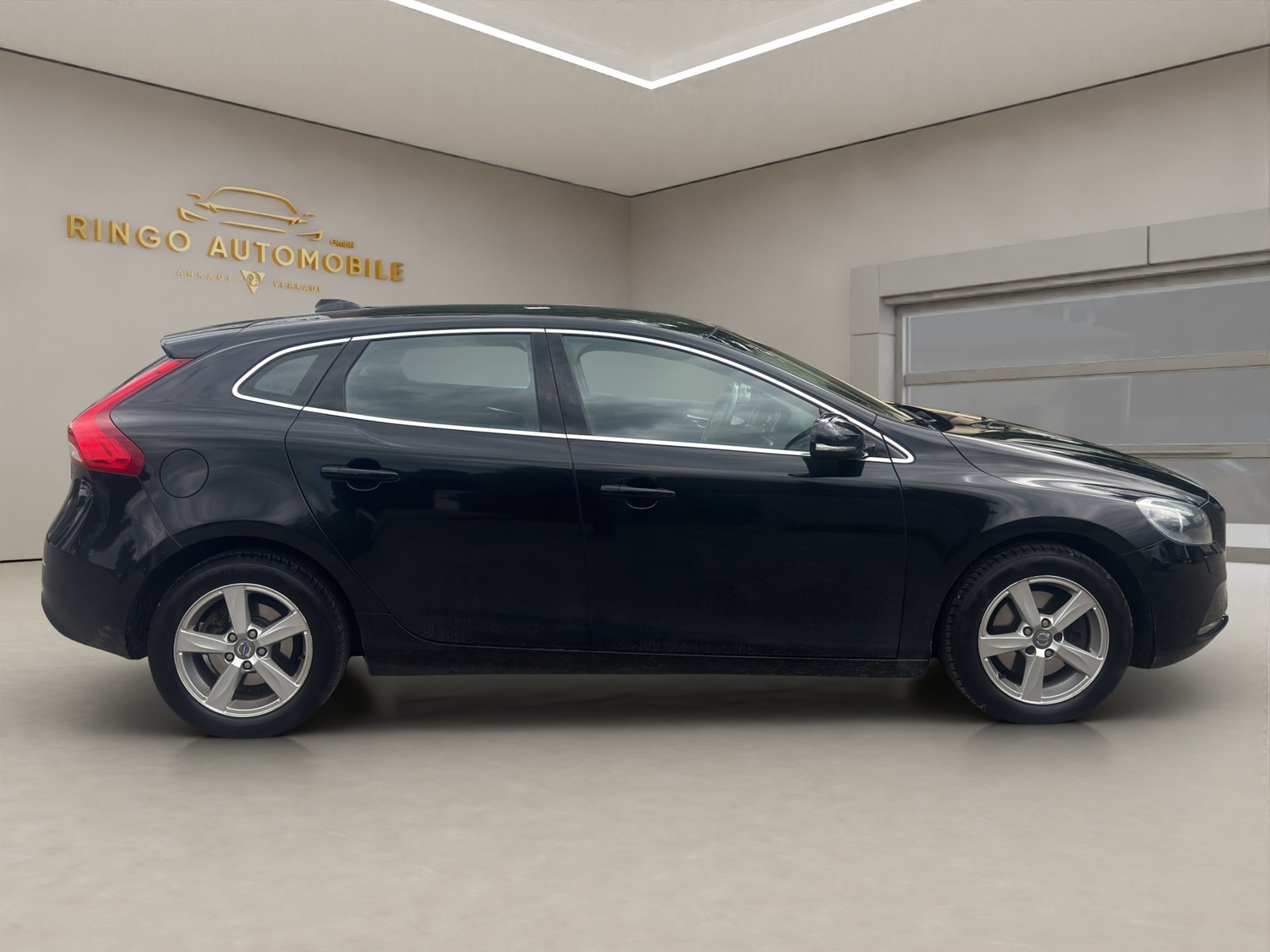 VOLVO V40 D2 Powershift, Diesel, Occasion / Gebraucht, Automatik - 7