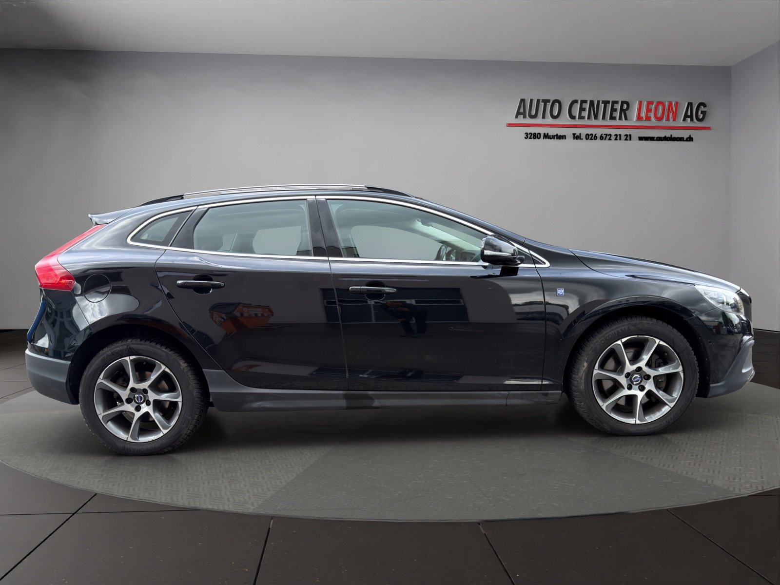 VOLVO V40 Cross Country T4 2.0 AWD Ocean Race Geartronic, Petrol, Second hand / Used, Automatic - 7