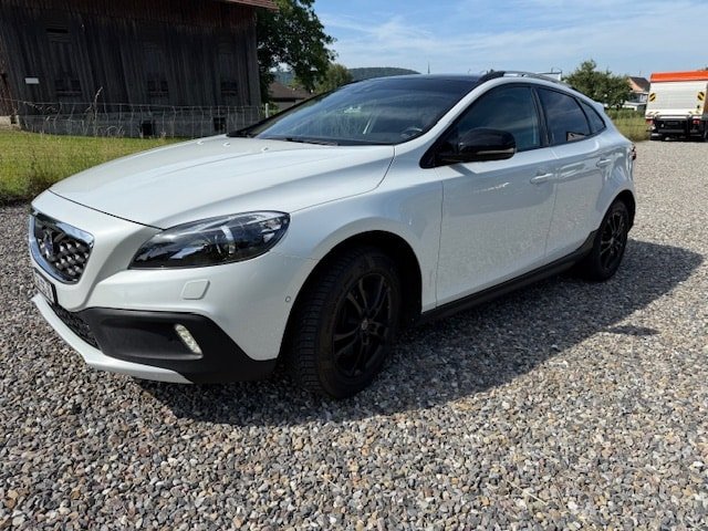 VOLVO V40 Cross Country D3 Summum Geartronic