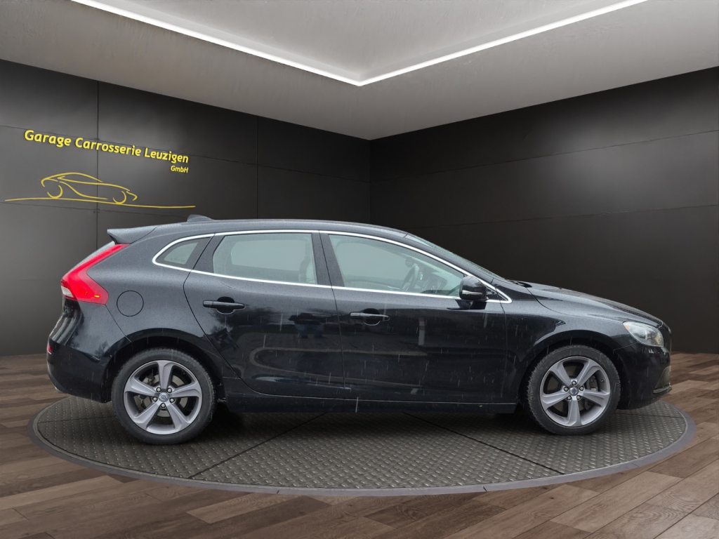 VOLVO V40 D3 R-Design Geartronic, Diesel, Occasion / Utilisé, Automatique - 7