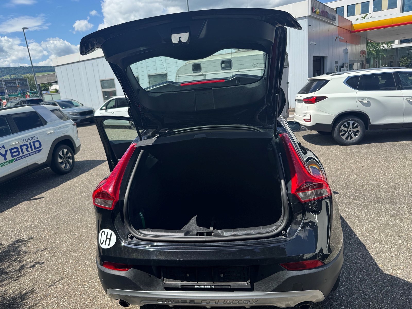 VOLVO V40 Cross Country T4 2.0 AWD Momentum Geartronic, Benzina, Occasioni / Usate, Automatico - 5