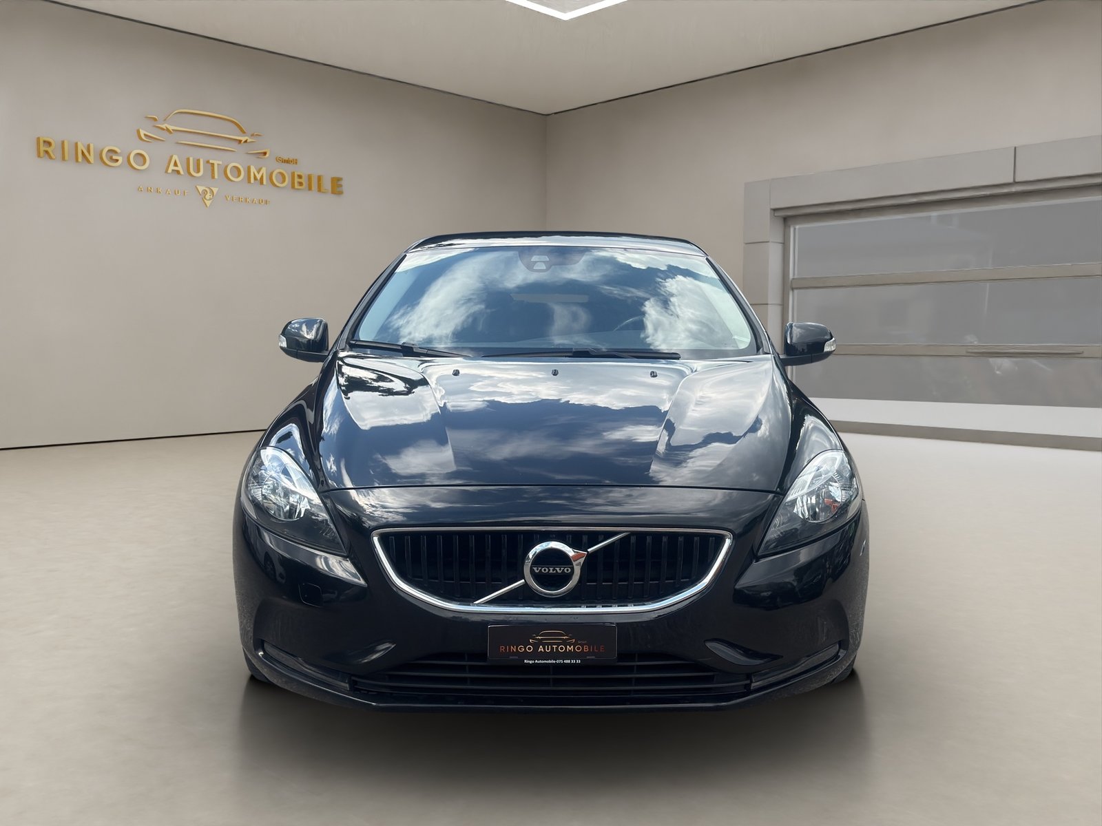 VOLVO V40 D3 Dynamic Edition Geartronic, Diesel, Second hand / Used, Automatic - 2