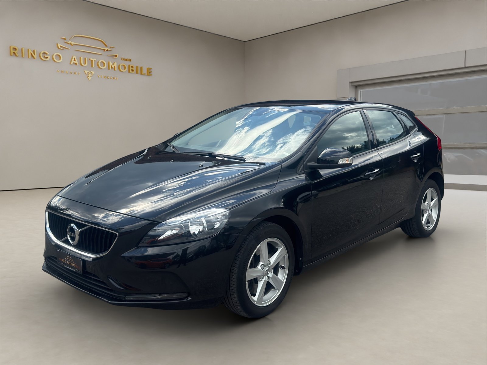 VOLVO V40 D3 Dynamic Edition Geartronic, Diesel, Second hand / Used, Automatic - 3