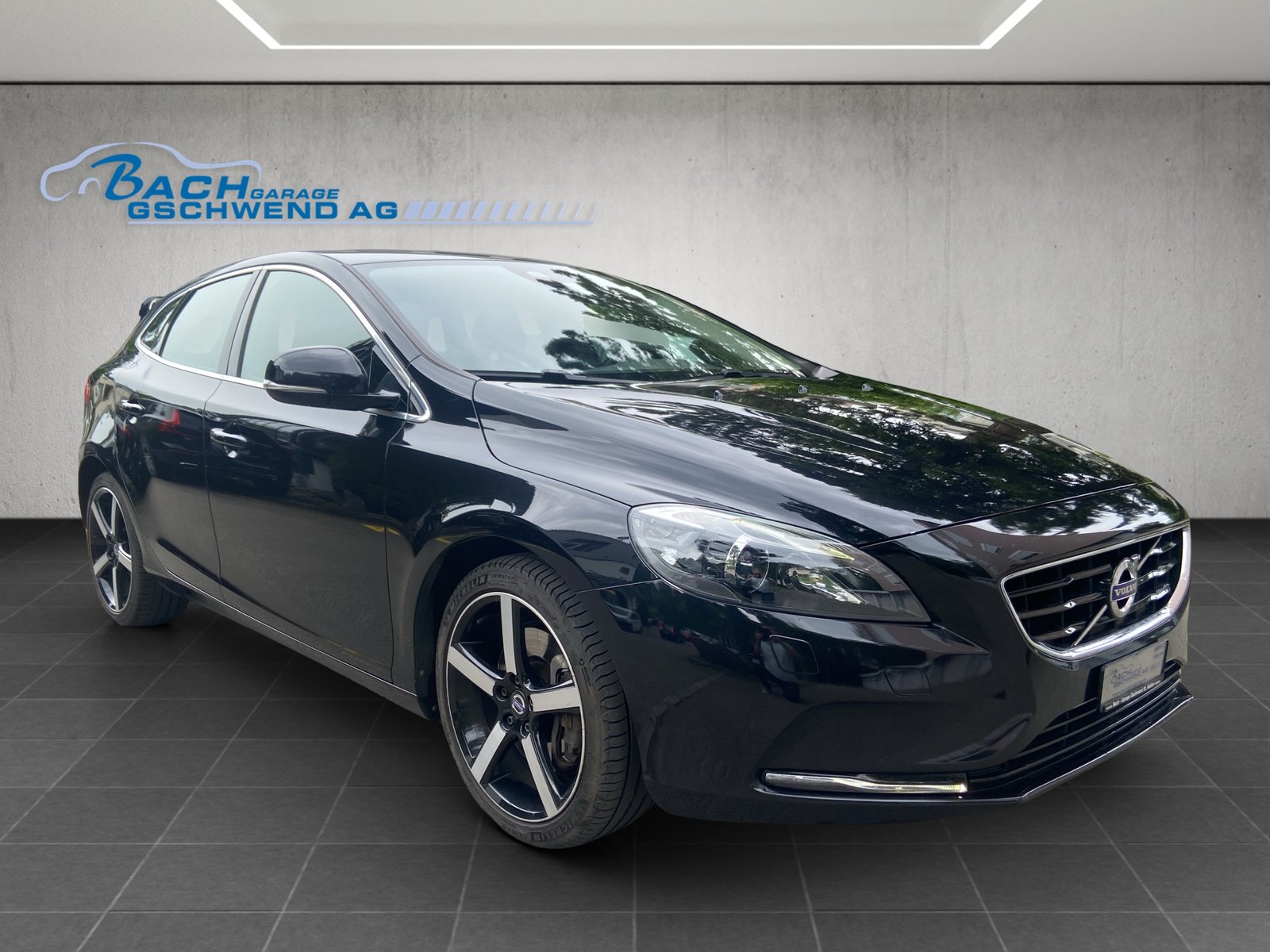 VOLVO V40 D3 Momentum Geartronic, Diesel, Occasion / Gebraucht, Automatik - 2