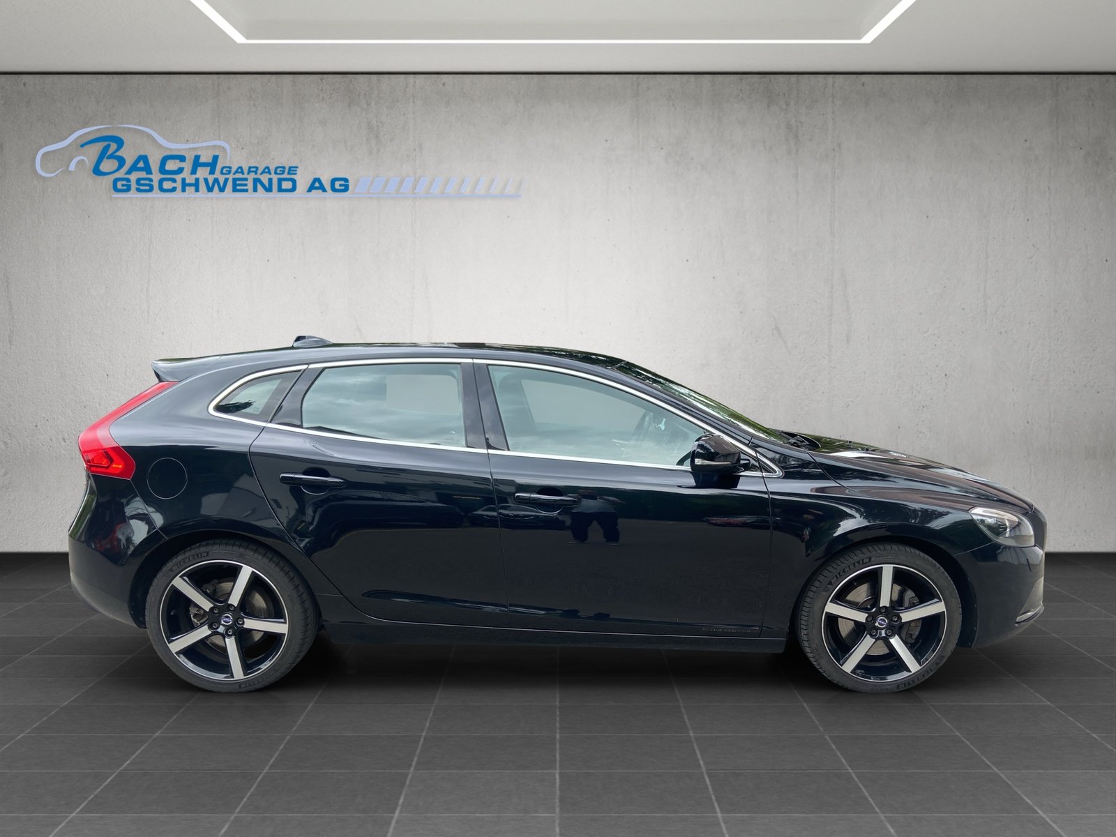 VOLVO V40 D3 Momentum Geartronic, Diesel, Occasion / Gebraucht, Automatik - 3