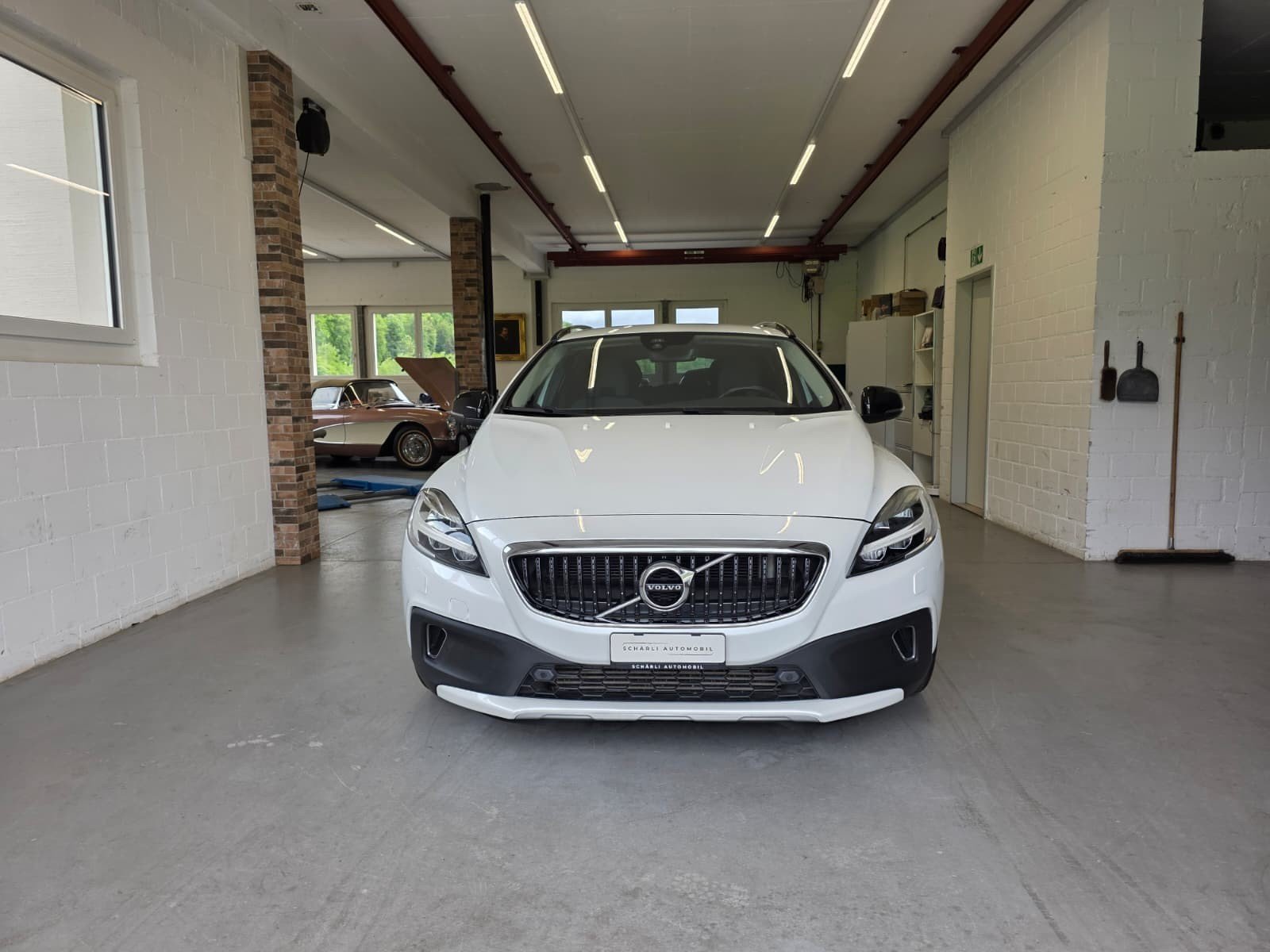 VOLVO V40 D4 Momentum Geartronic