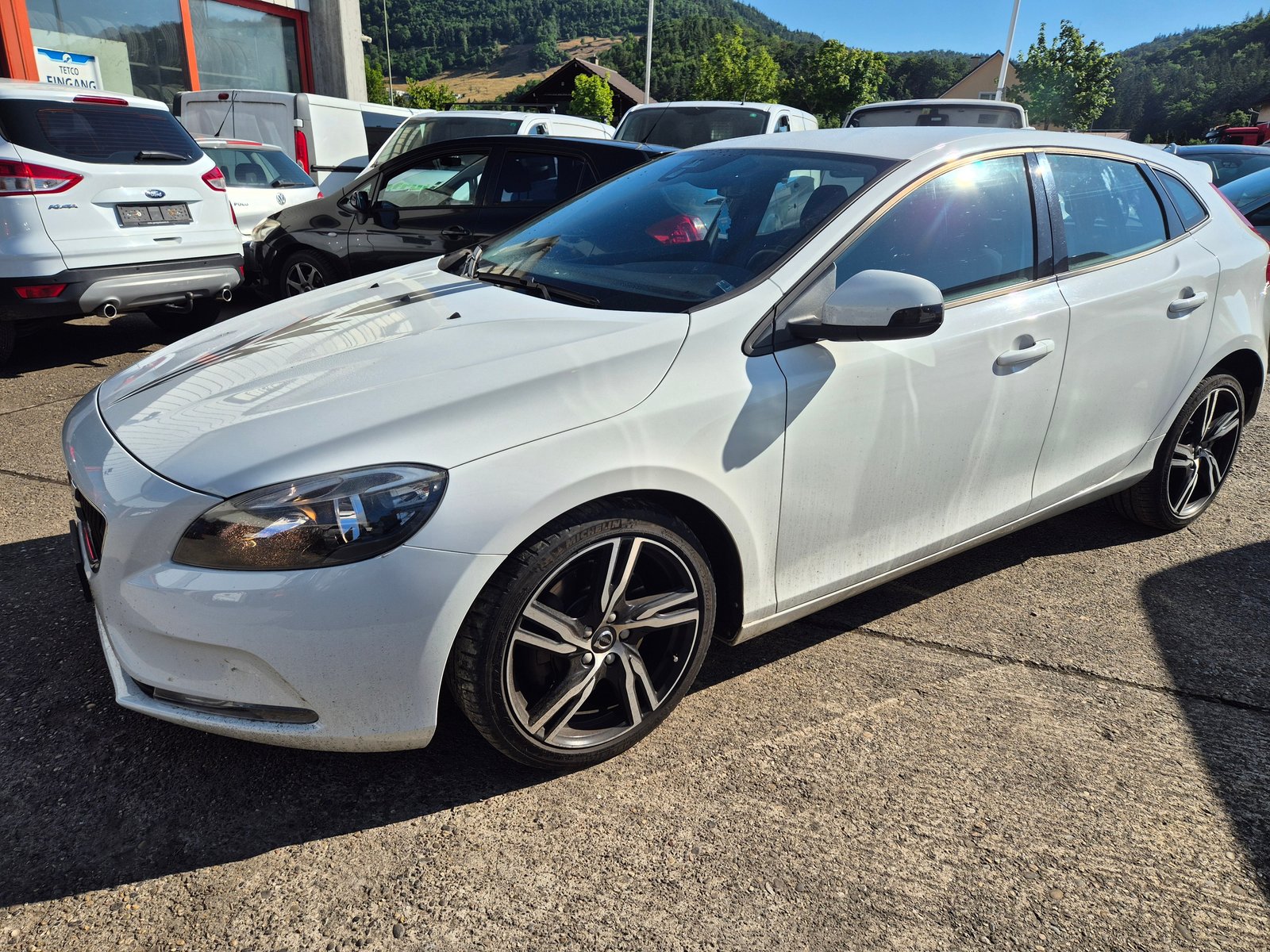 VOLVO V40 D3 Momentum, Diesel, Occasion / Utilisé, Manuelle - 3
