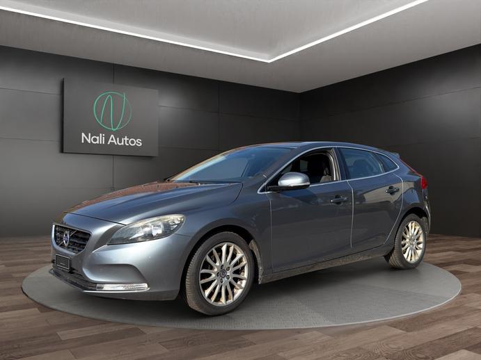 VOLVO V40 T4 Momentum Powershift, Petrol, Second hand / Used, Automatic