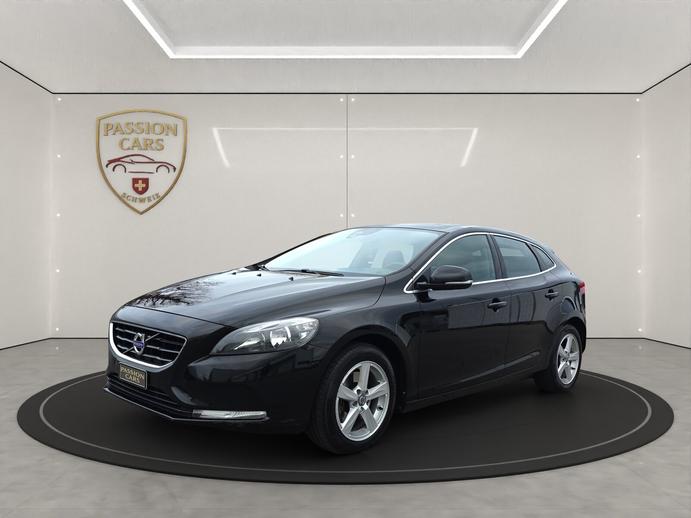 VOLVO V40 D2 Momentum Powershift, Diesel, Occasion / Utilisé, Automatique