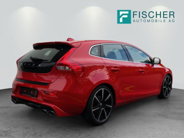 VOLVO V40 D3 Summum, Occasion / Utilisé, Manuelle - 2