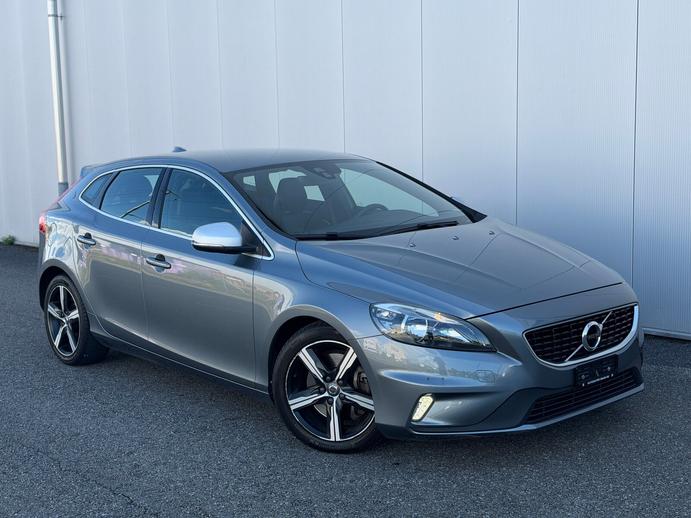 VOLVO V40 D4 Momentum R-Design Geartronic, Diesel, Occasion / Gebraucht, Automatik