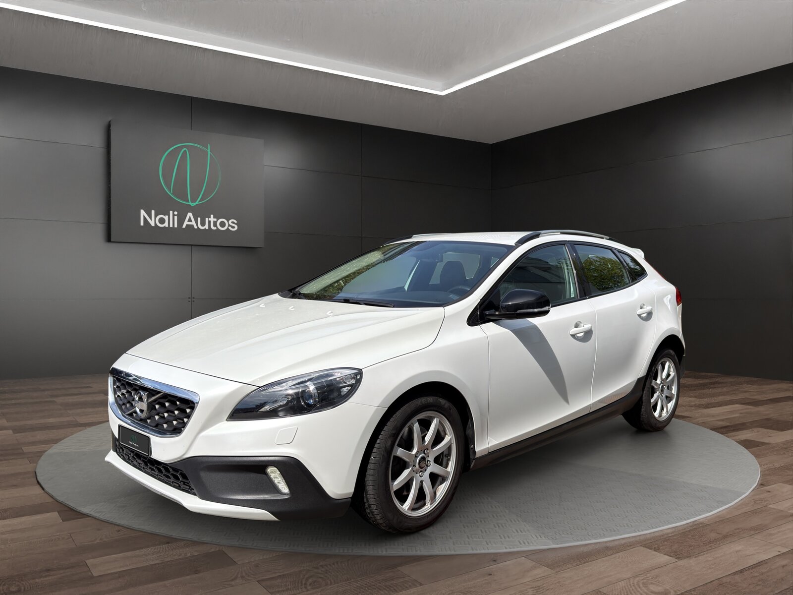 VOLVO V40 Cross Country T4 2.0 AWD Summum Geartronic