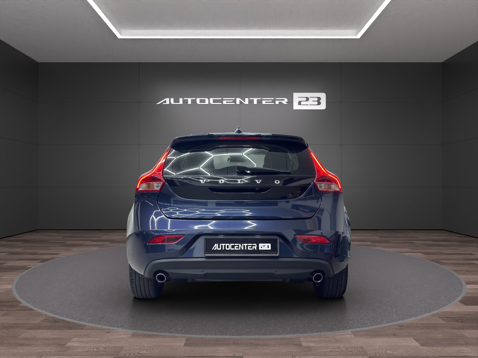 VOLVO V40 D3 Kinetic, Diesel, Occasion / Utilisé, Automatique - 4