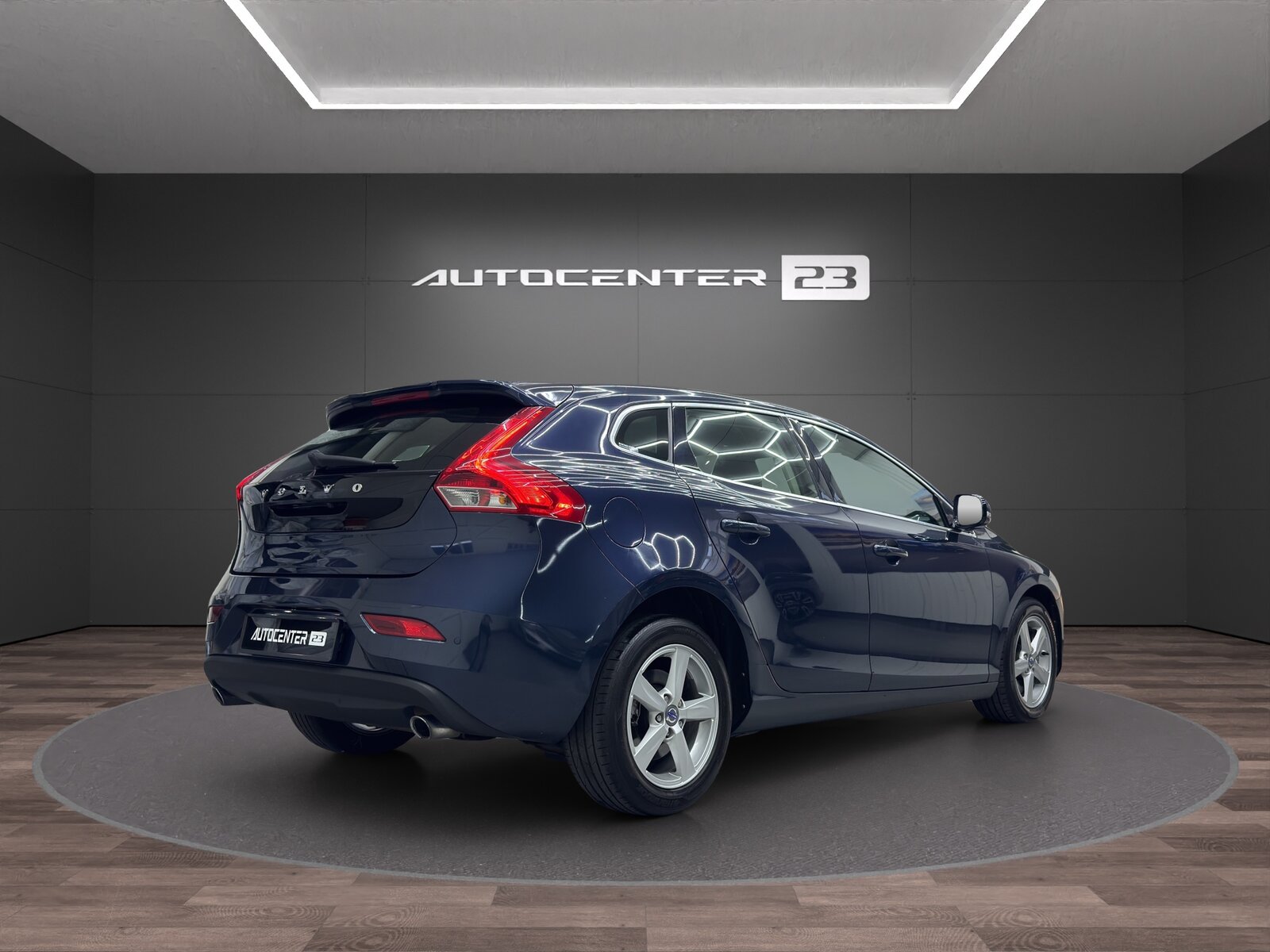 VOLVO V40 D3 Kinetic, Diesel, Occasion / Utilisé, Automatique - 5