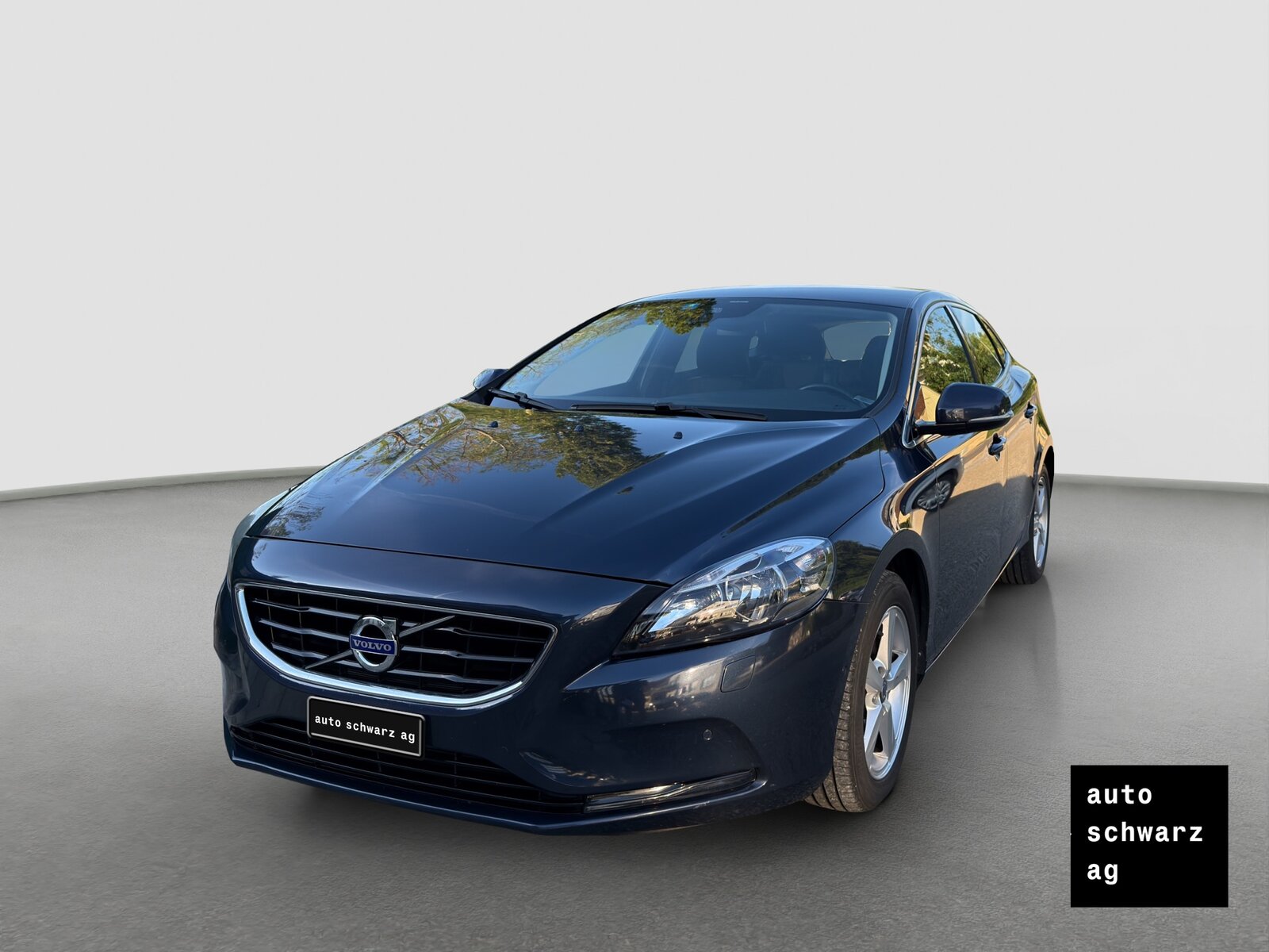 VOLVO V40 D4 Momentum Geartronic