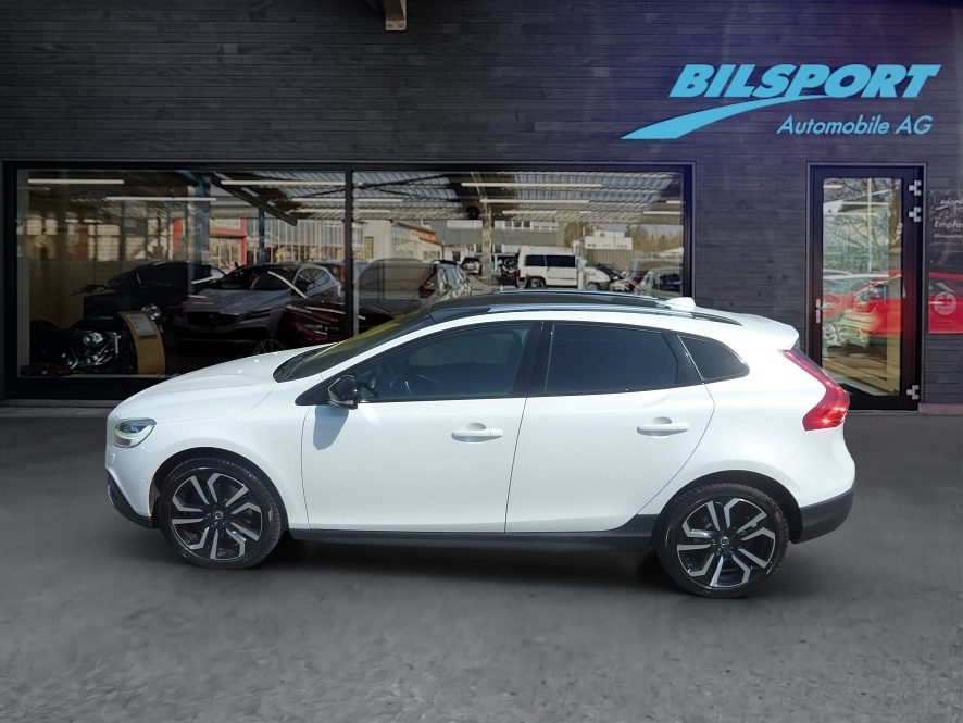 VOLVO V40 Cross Country T4 AWD Summum Geartronic, Essence, Occasion / Utilisé, Automatique
