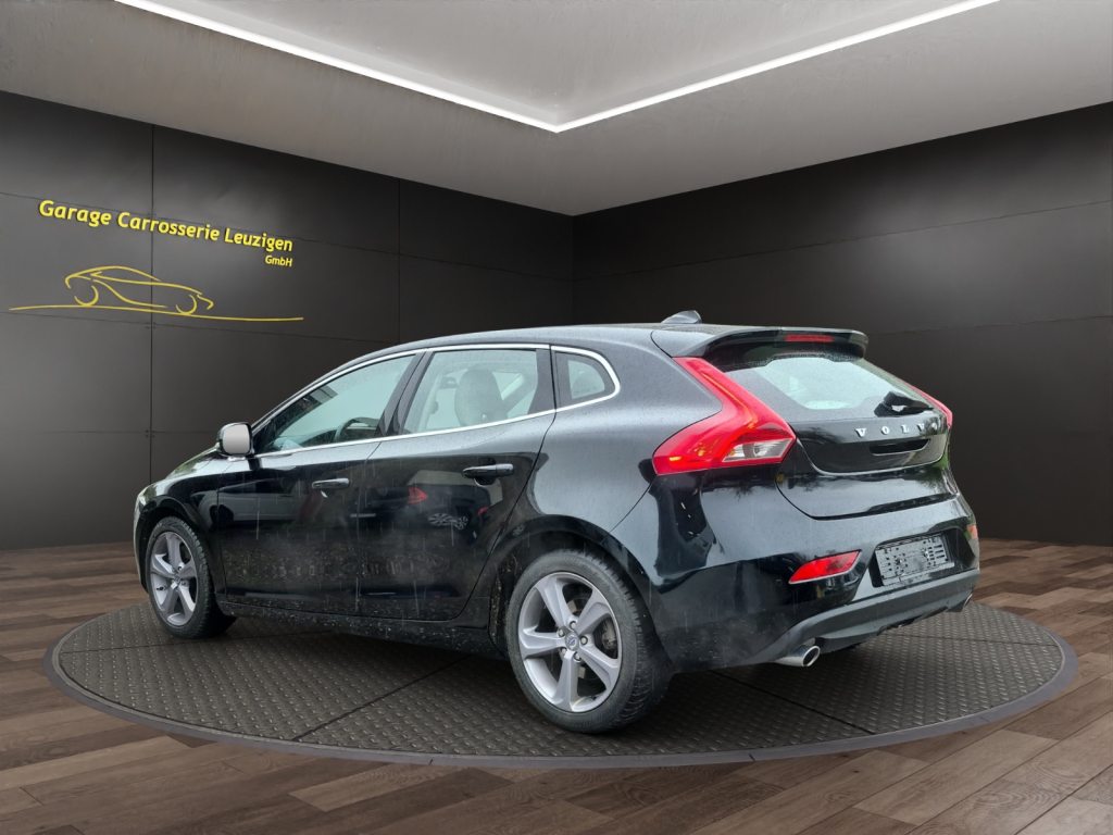 VOLVO V40 D3 R-Design Geartronic, Diesel, Occasion / Utilisé, Automatique - 4