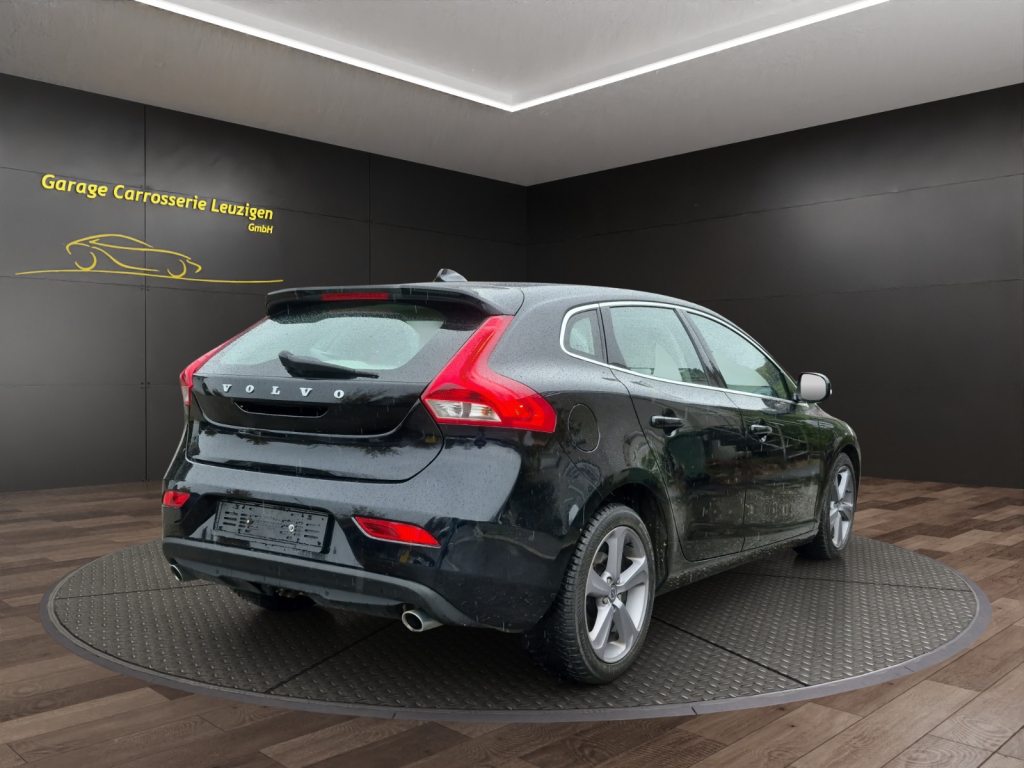 VOLVO V40 D3 R-Design Geartronic, Diesel, Occasion / Utilisé, Automatique - 5
