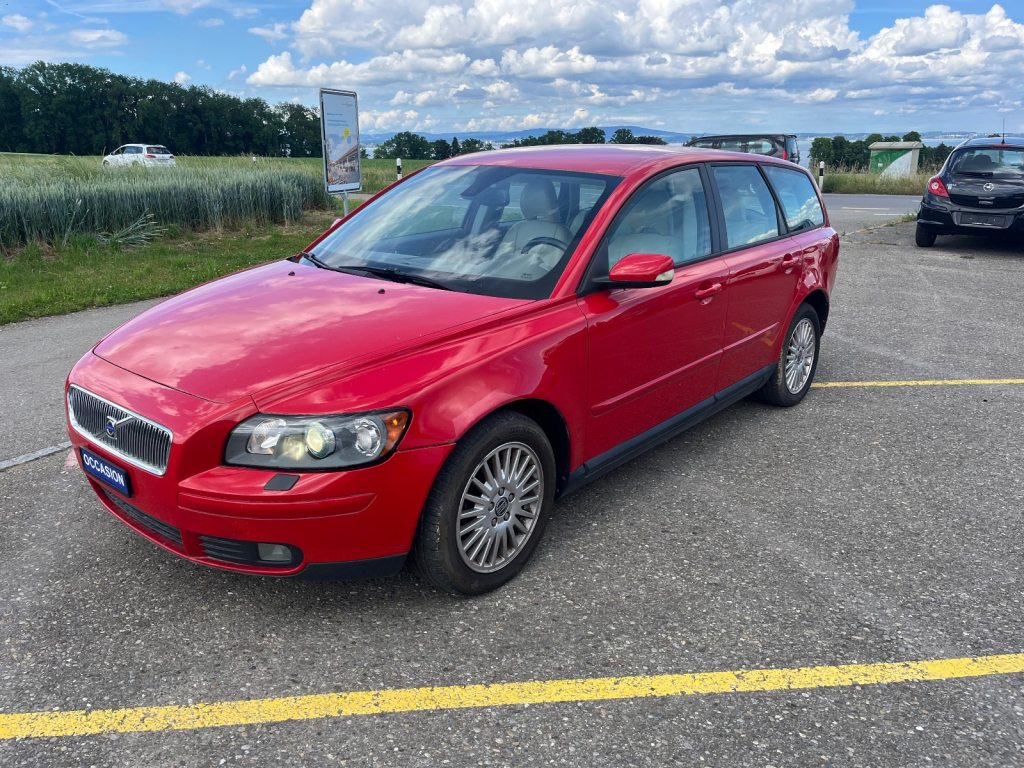 VOLVO V50 2.0 D Momentum, Diesel, Occasion / Gebraucht, Handschaltung - 2