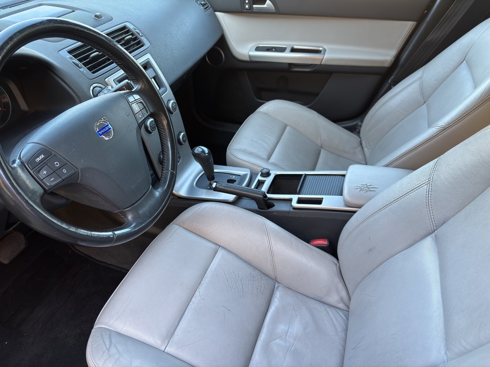 VOLVO V50 2.5 T5 Summum AWD, Benzin, Occasion / Gebraucht, Automatik - 6