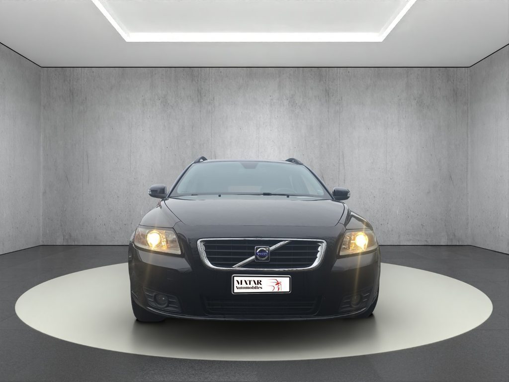 VOLVO V50 2.0 D Summum