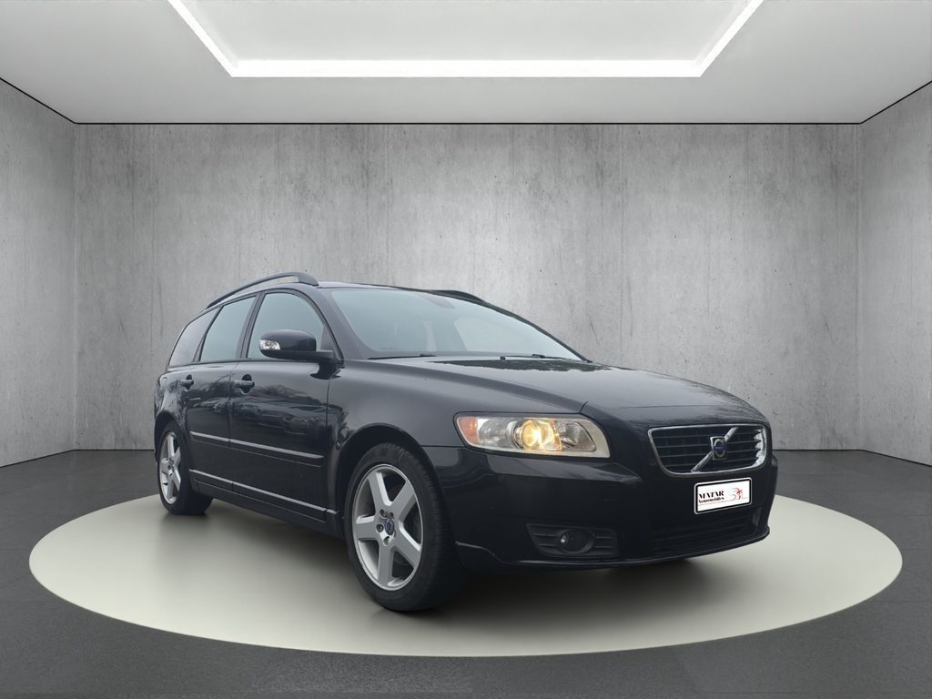 VOLVO V50 2.0 D Summum, Diesel, Occasion / Gebraucht, Handschaltung - 4