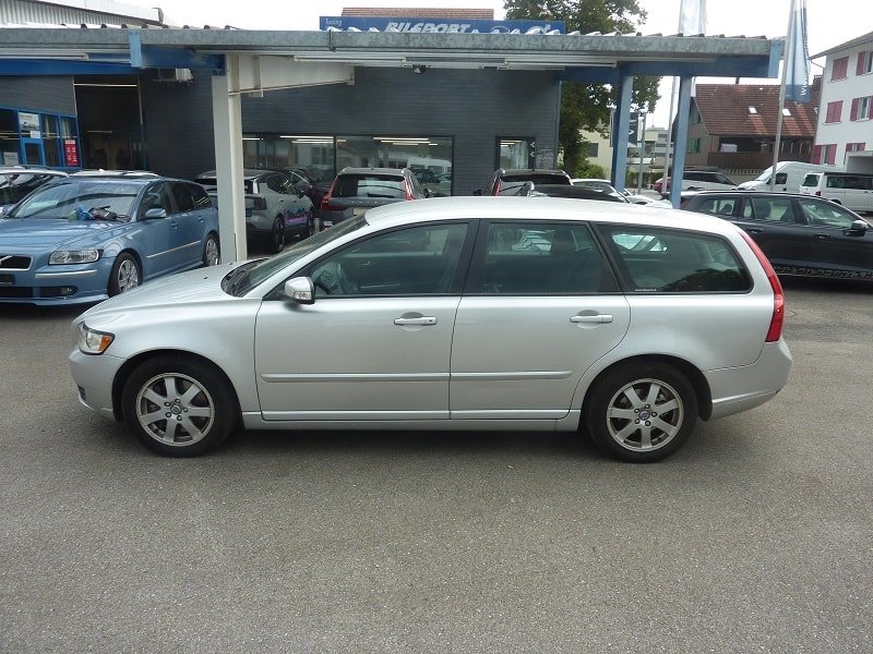 VOLVO V50 2.0D Momentum Powershift, Diesel, Second hand / Used, Automatic - 2