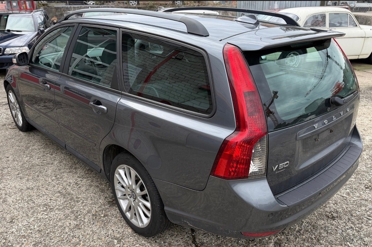 VOLVO V50 2.0D Summum Powershift, Diesel, Occasion / Gebraucht, Automatik - 3