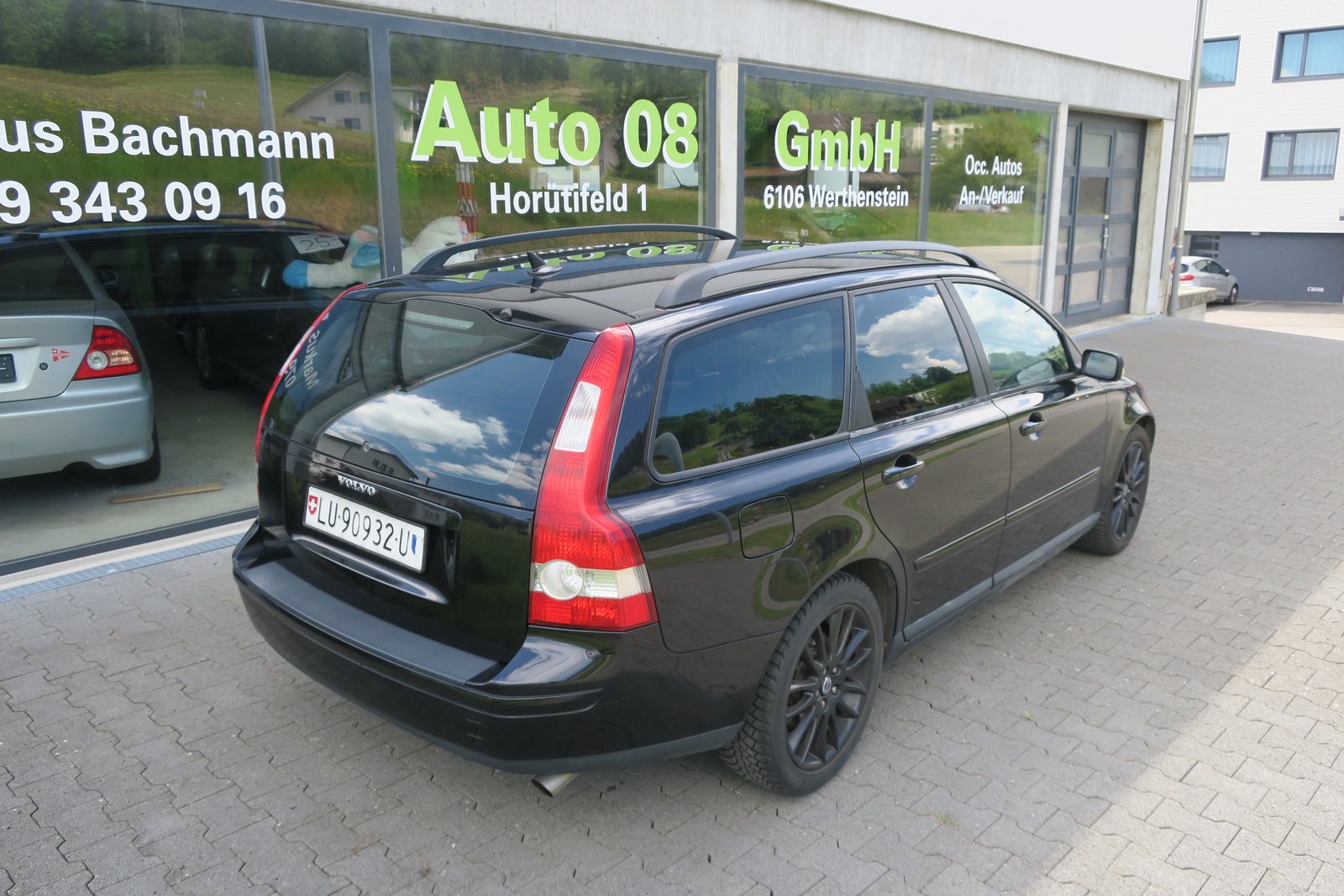 VOLVO V50 T5 Momentum, Petrol, Second hand / Used, Manual - 2
