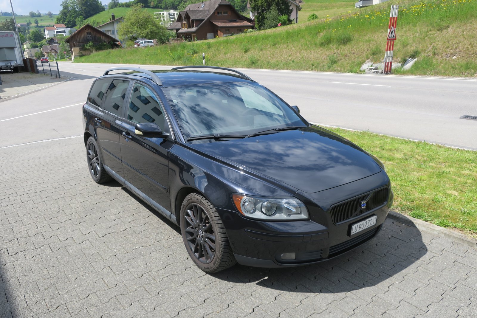 VOLVO V50 T5 Momentum 5-Zylinder Turbo 220PS